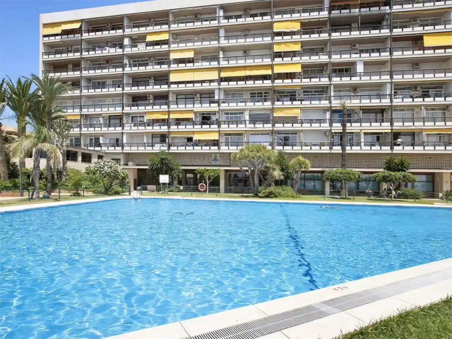 Swimming pool of Study for rent in Torremolinos  with Air Conditioner, Swimming Pool and Balcony