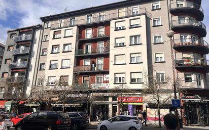 Exterior view of Flat for sale in Lasarte-Oria  with Terrace and Balcony