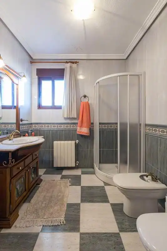 Baño de Casa o chalet en venta en Alguazas con Aire acondicionado, Calefacción y Jardín privado