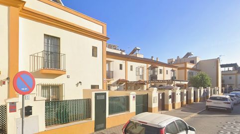 Foto 2 de Casa adosada en venta en Calle la Rambla de Almería, Bellavista, Sevilla Capital