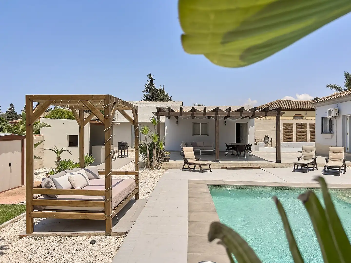 Chalet con piscina en venta en Los Franceses – La Vega, imagen 2