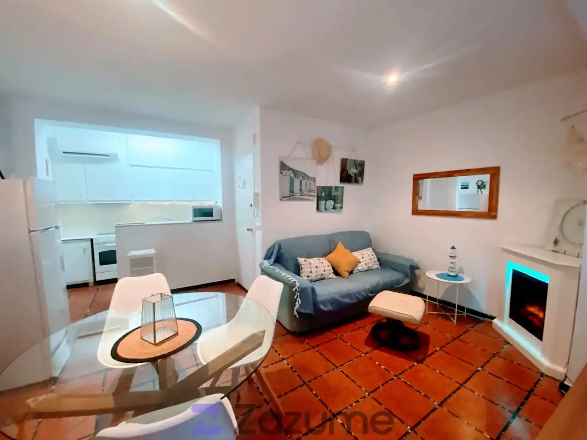 Living room of Flat for rent in L'Escala  with Air Conditioner, Heating and Furnished