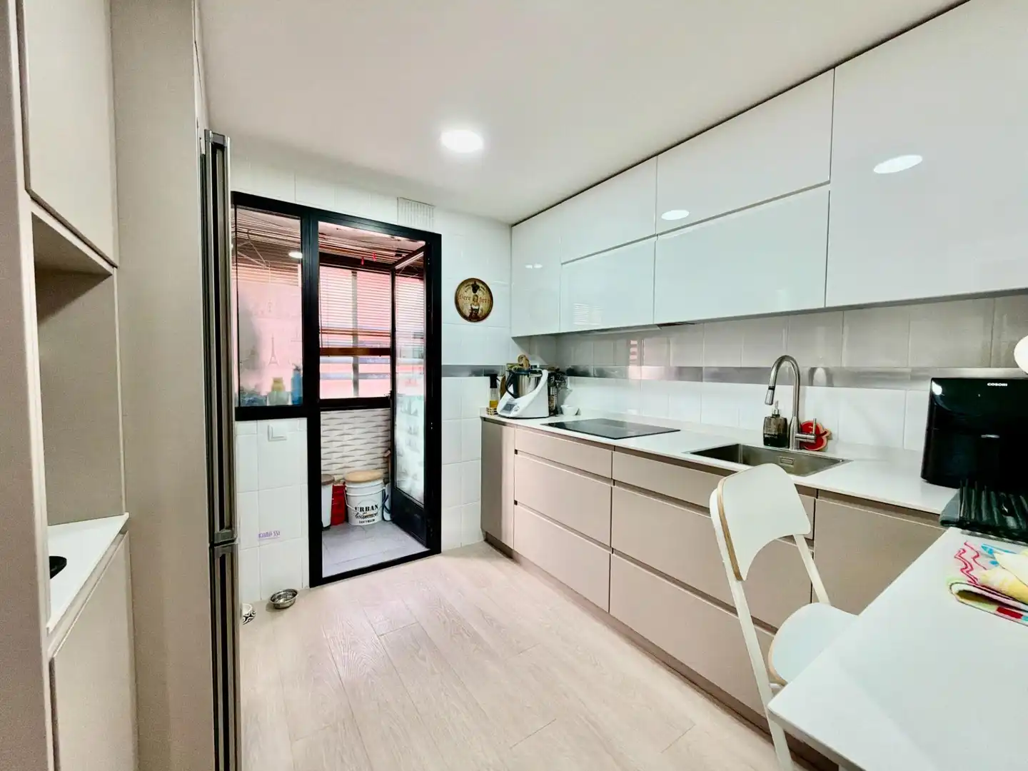 Kitchen of Flat for sale in Madrid  with Air Conditioner, Heating and Storage room