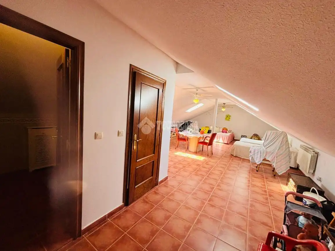 Haus oder Chalet zum Verkauf in Escalona mit Klimaanlage und Heizung