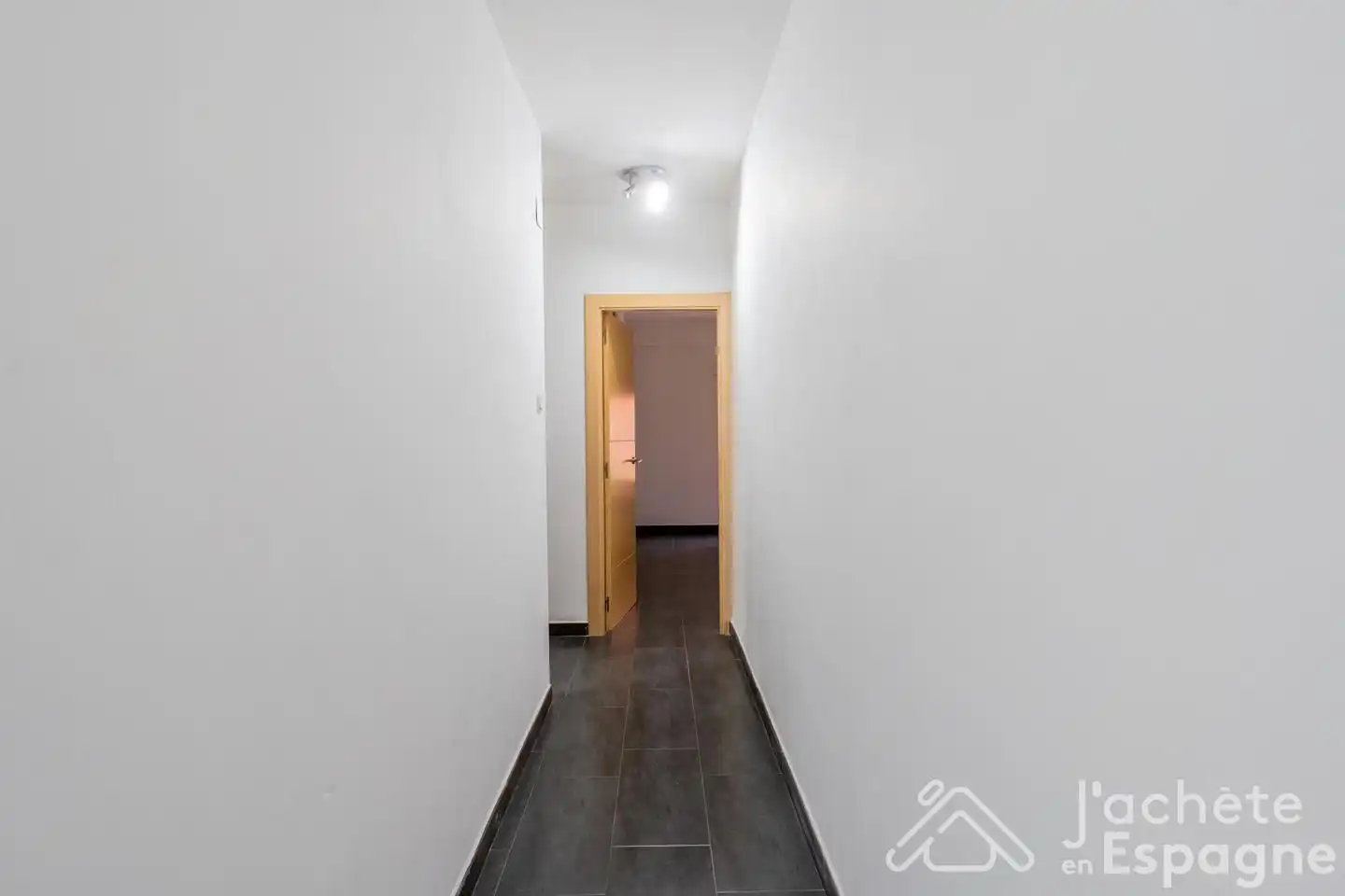 Flat for sale in Valencia  with Heating