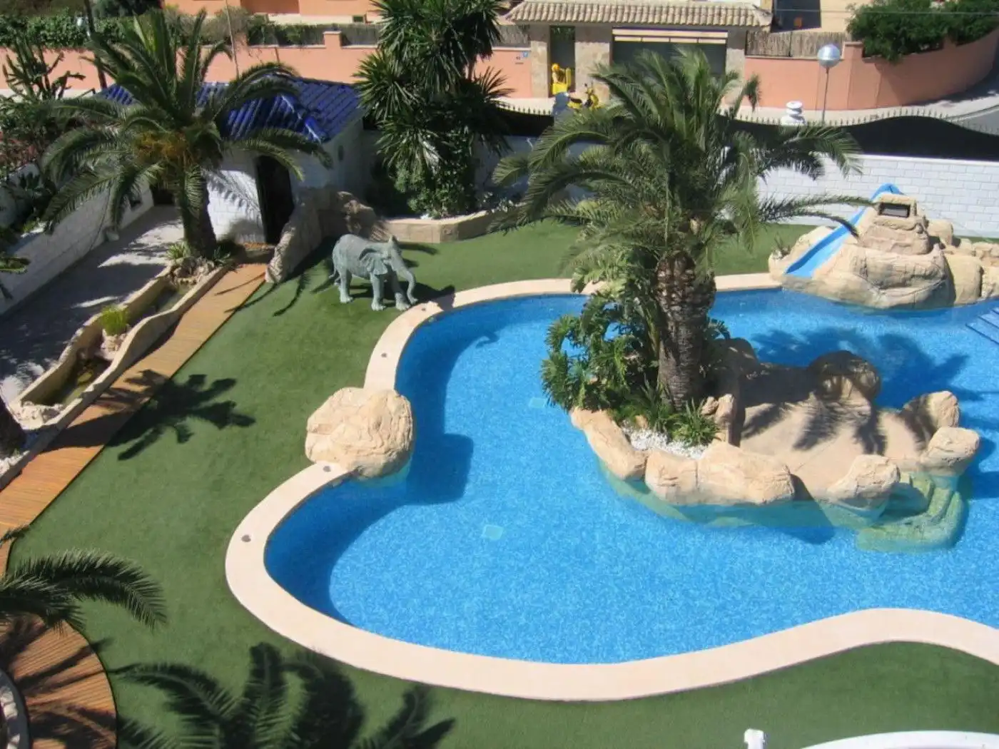 Villa con terrazza in vendita a Garbinet - Vistahermosa, imagen 3