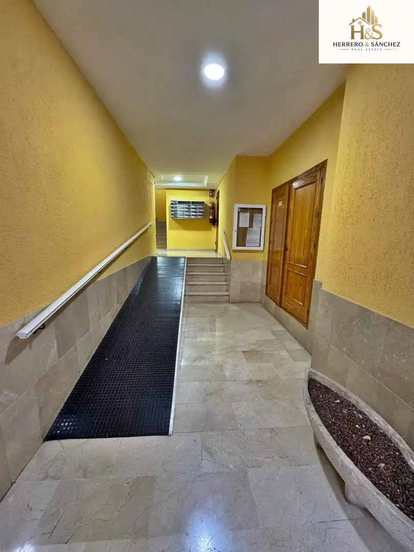 Àtic amb ascensor en venda a Calle DR ESQUERDO, imagen 18
