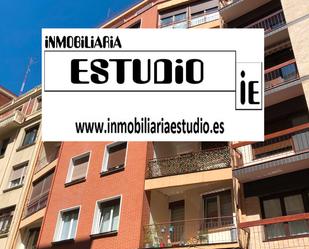 Vista exterior de Pis de lloguer en Bilbao  amb Calefacció, Terrassa i Moblat