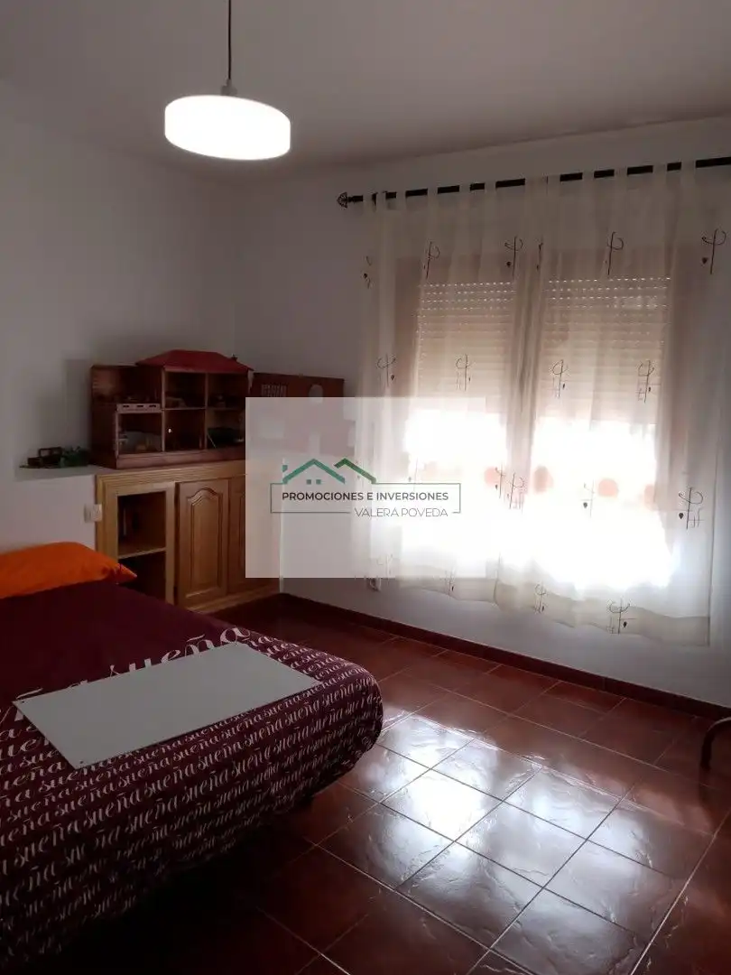 Dormitori de Casa o xalet en venda en Enguídanos amb Moblat