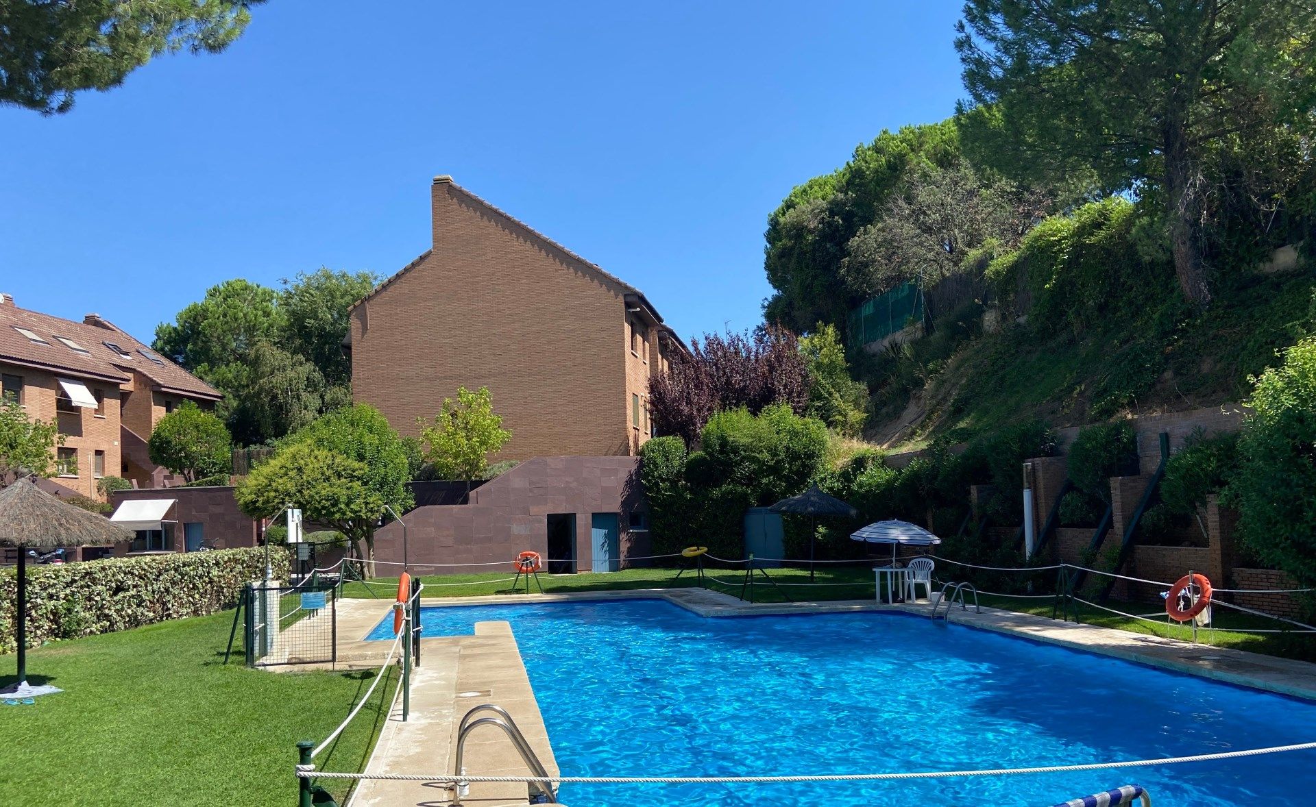 Single-family semi-detached to rent in CUESTA DEL CERRO, El Soto de la Moraleja