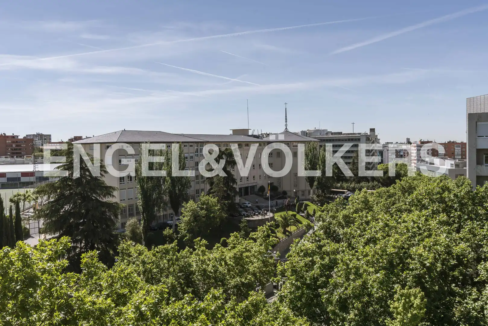 Vista exterior de Pis de lloguer en Madrid amb Aire condicionat, Calefacció i Moblat