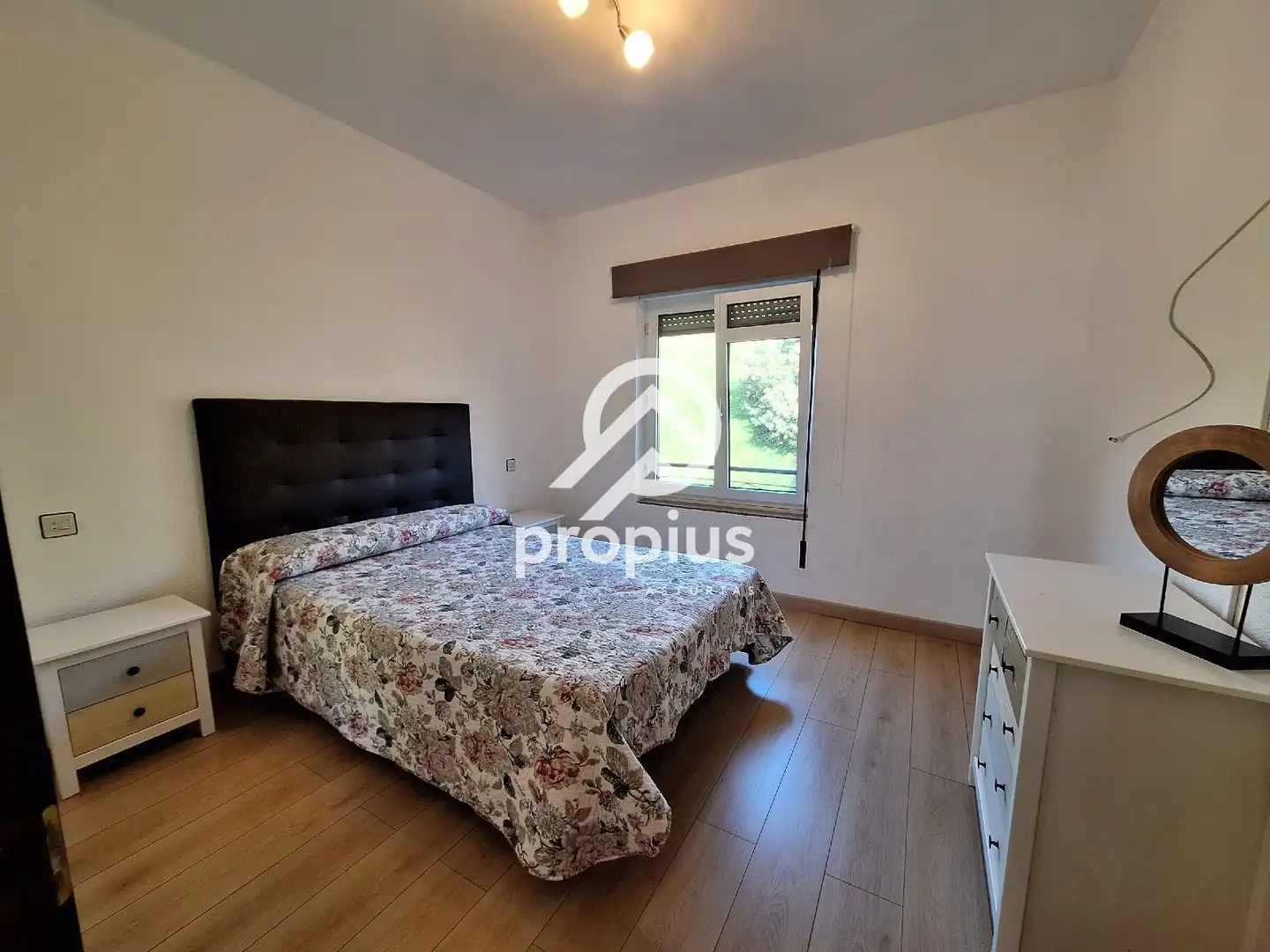 Habitación de Piso en venta en Cangas de Onís con Calefacción, Parquet y Trastero