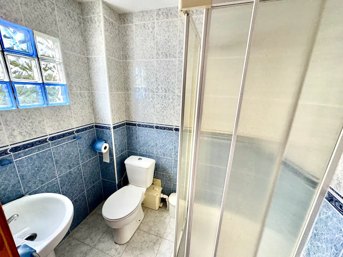 Baño de Casa o chalet en venta en Bérchules con Calefacción, Jardín privado y Terraza