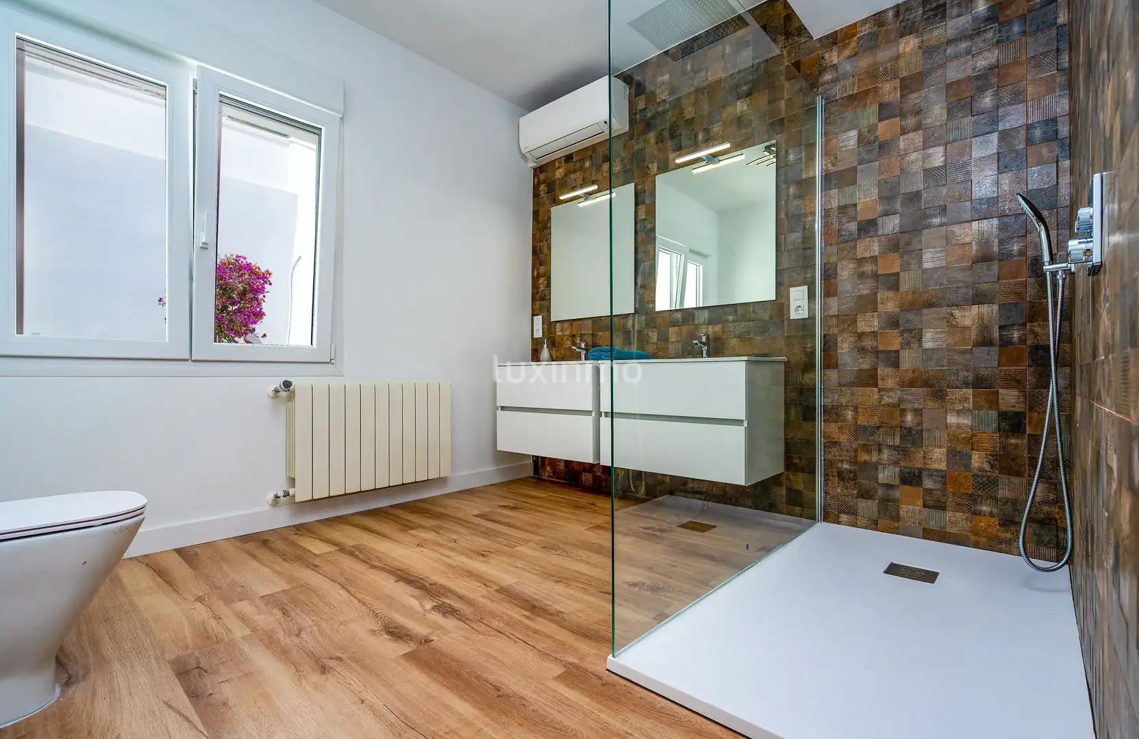 Badezimmer von Haus oder Chalet zum Verkauf in Calpe / Calp mit Klimaanlage, Heizung und Terrasse
