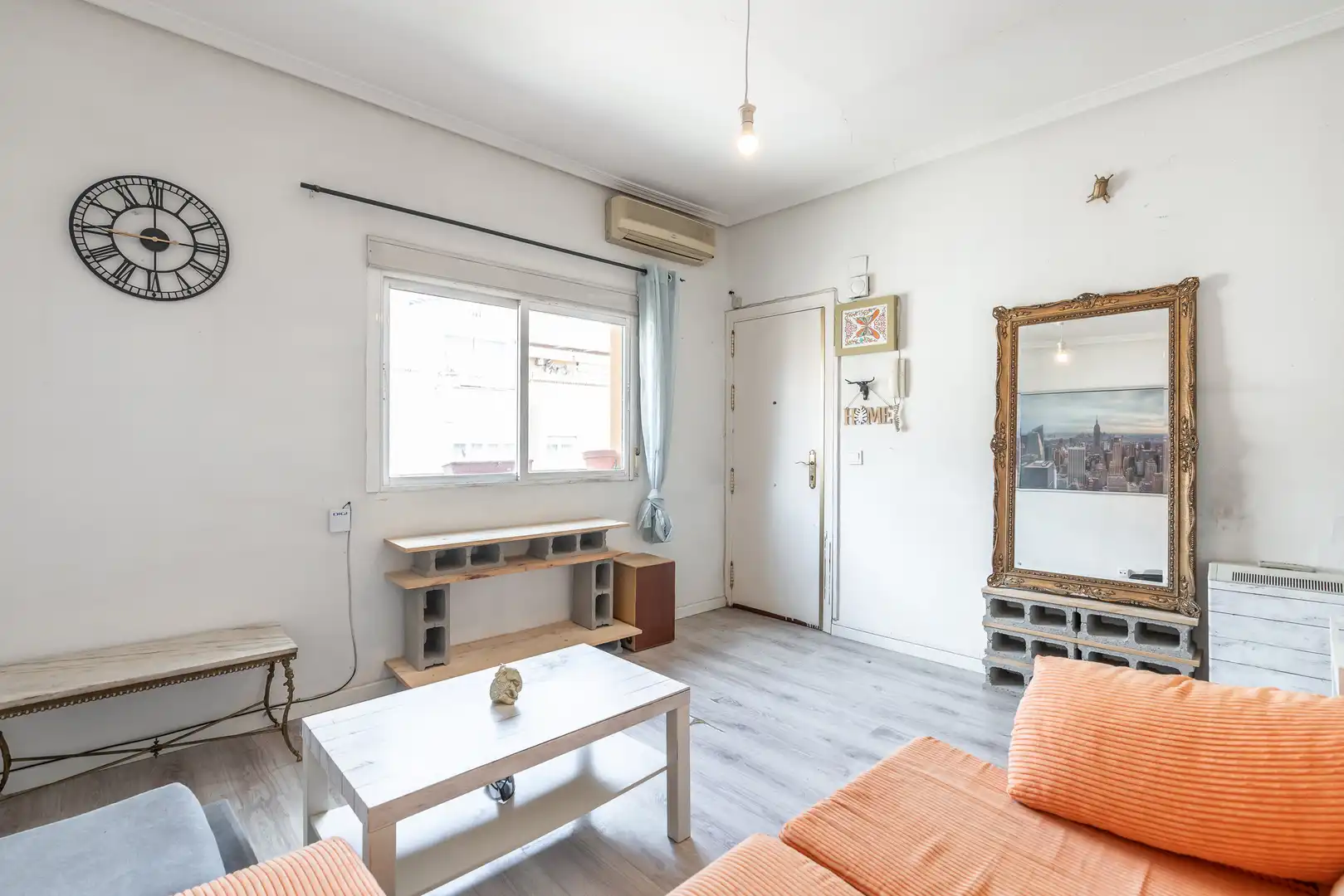 Piso en venta en Calle de Valderribas