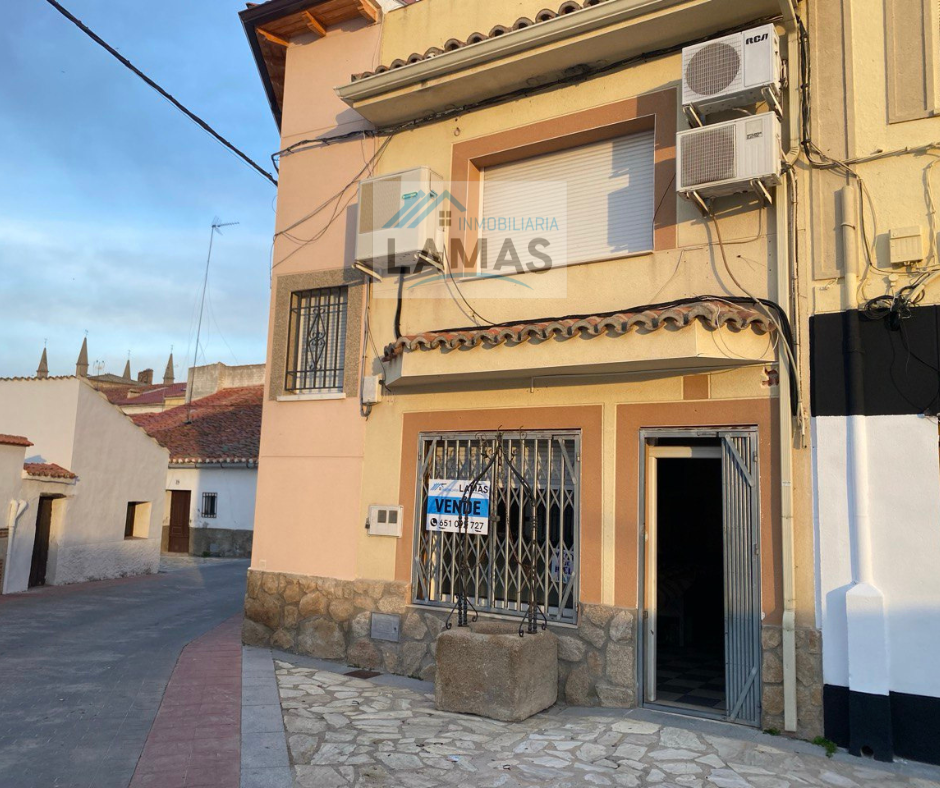 Building for sale in Calle Eliseo Ruiz Corisco, 3, Casatejada