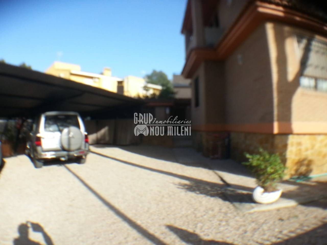 Vista exterior de Casa o xalet en venda en Torrent amb Aire condicionat, Calefacció i Jardí privat