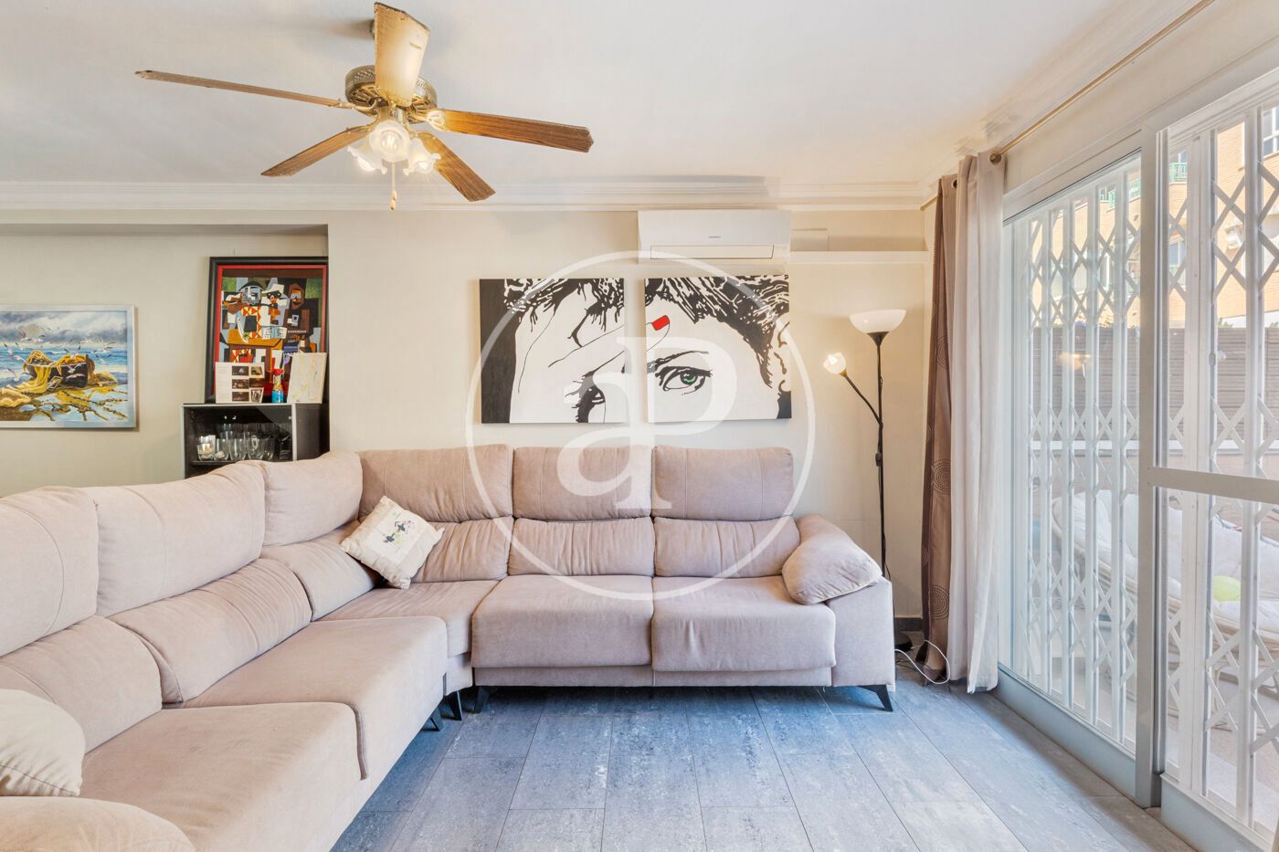 Sala d'estar de Casa adosada en venda en Sagunto / Sagunt amb Aire condicionat, Calefacció i Terrassa