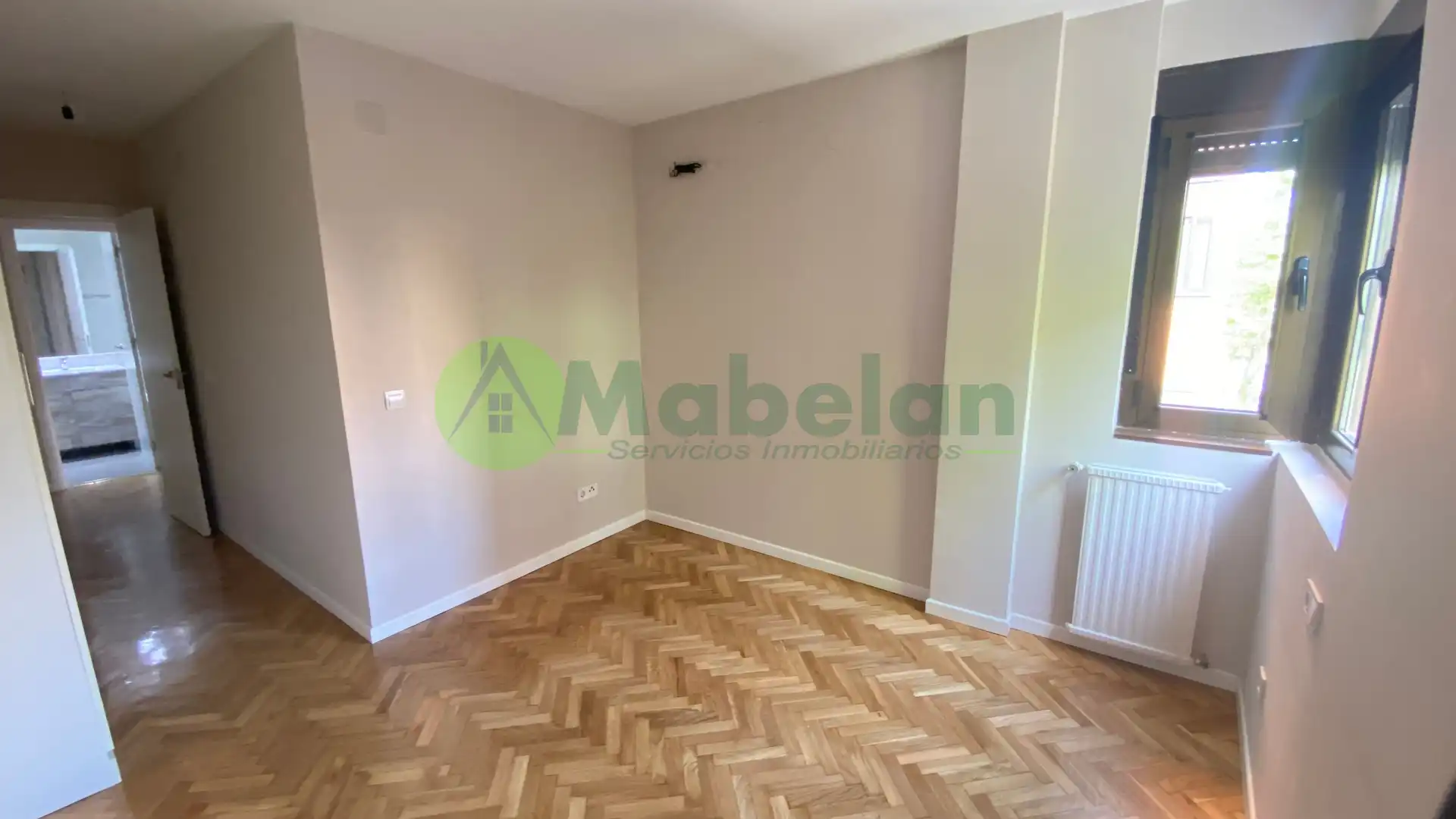 Habitación de Piso de alquiler en Madrid con Calefacción y Piscina comunitaria