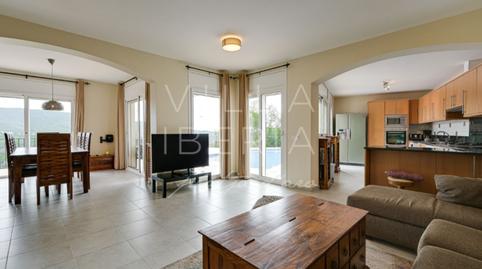 Foto 3 de Casa o xalet en venda a Carrer Om, 5, Mas Pere - Río de Oro, Girona