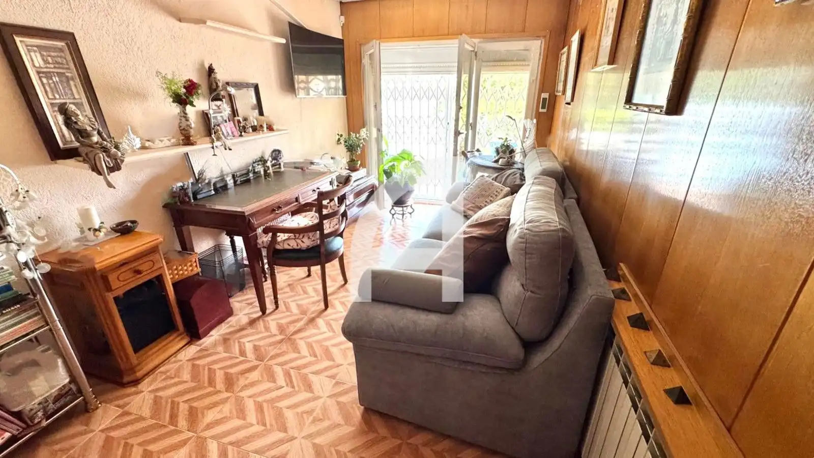 Sala d'estar de Casa o xalet en venda en Sant Julià de Ramis amb Aire condicionat i Calefacció