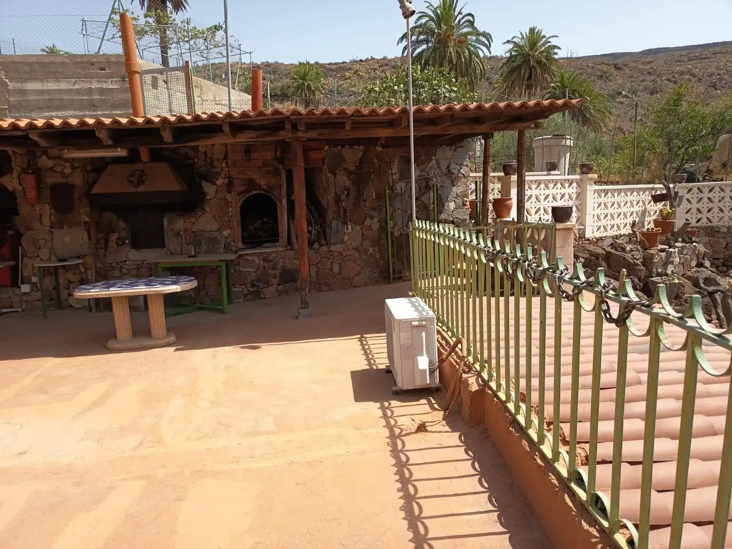 Terrassa de Casa o xalet en venda en Santa Lucía de Tirajana amb Calefacció, Jardí privat i Rentadora