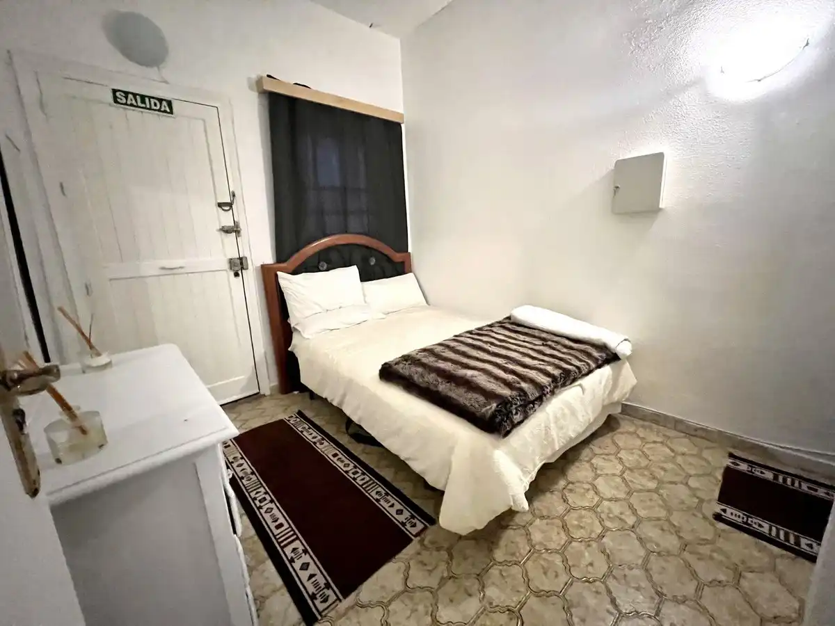 Dormitori de Local en venda en Marbella