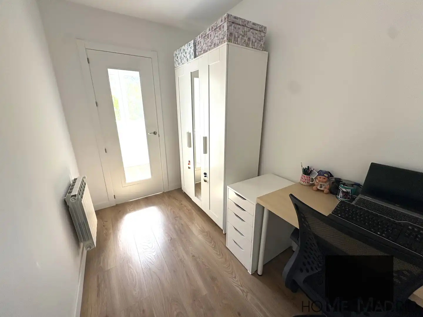 Bedroom of Flat for sale in Fuencarral - El Pardo