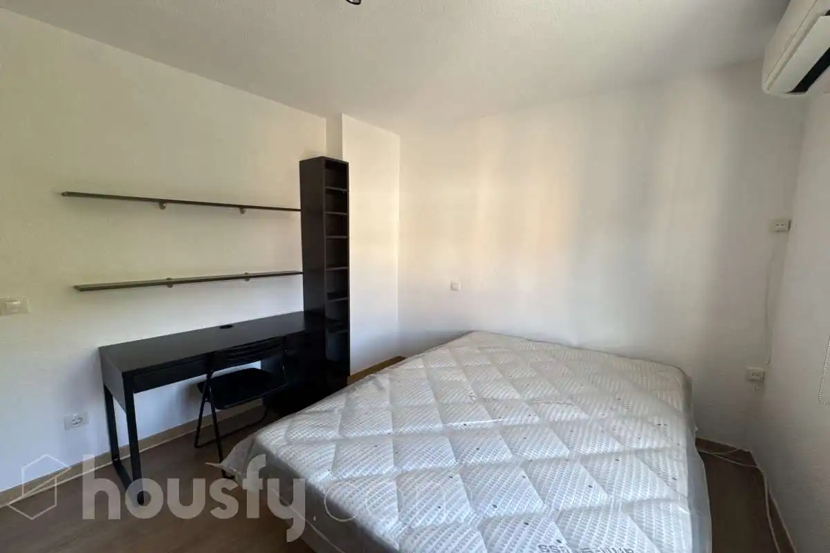 Schlafzimmer von Wohnung zur Miete in Getafe mit Klimaanlage, Heizung und Möbliert