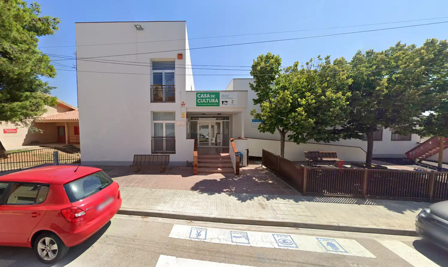 Außenansicht von Wohnung zum Verkauf in Sant Jaume dels Domenys mit Heizung, Schwimmbad und Balkon