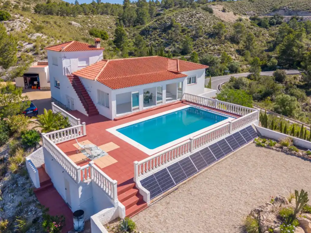 Piscina de Casa o xalet en venda en Aigües amb Terrassa, Piscina i Forn