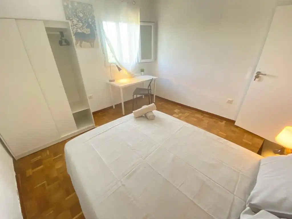 Room in Calle Hornero, 12, Opañel