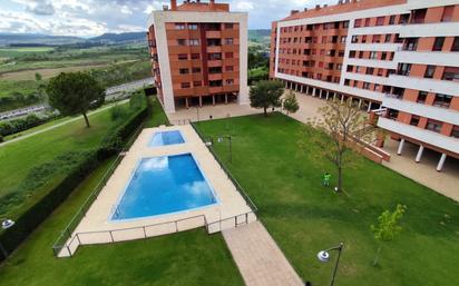 Swimming pool of Flat for sale in  Logroño  with Heating, Parquet flooring and Terrace
