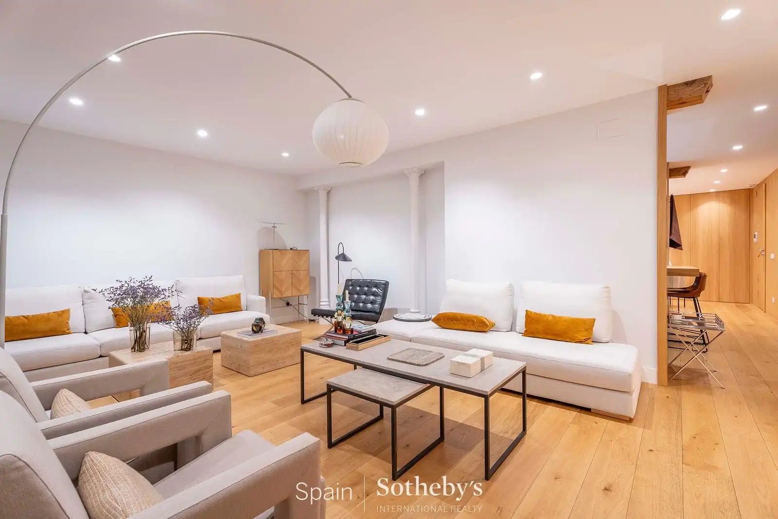 Sala d'estar de Apartament en venda en Madrid amb Aire condicionat i Calefacció