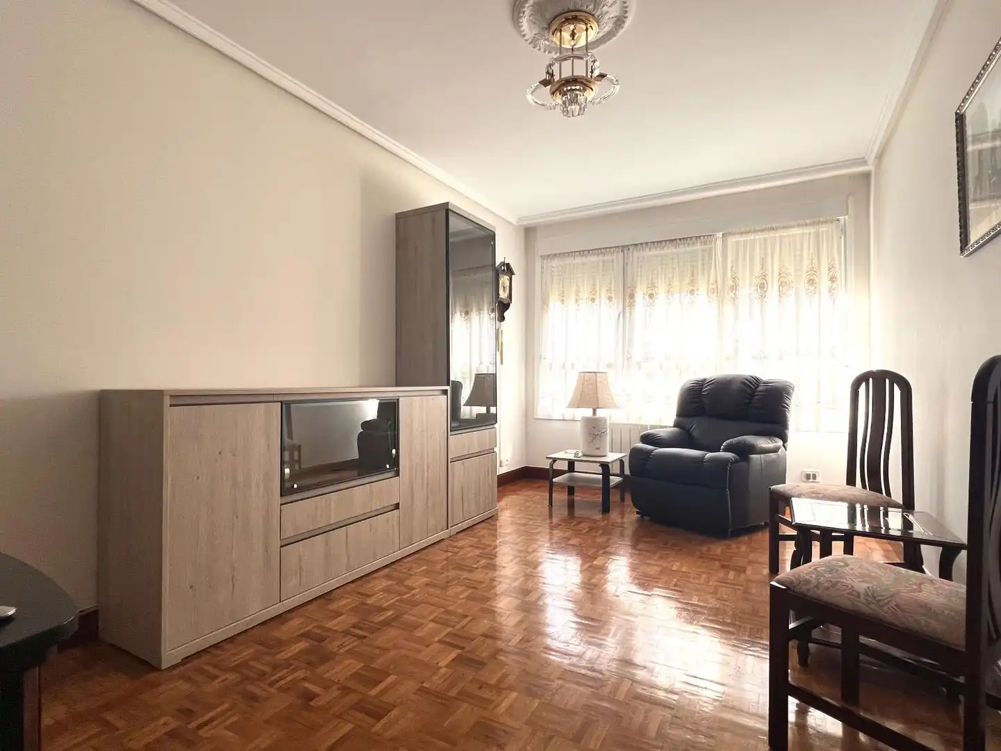 Sala d'estar de Pis en venda en Lasarte-Oria amb Calefacció, Parquet i Terrassa