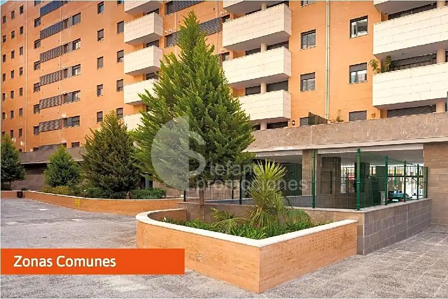 Vista exterior de Àtic en venda en Málaga amb Aire condicionat, Calefacció i Terrassa