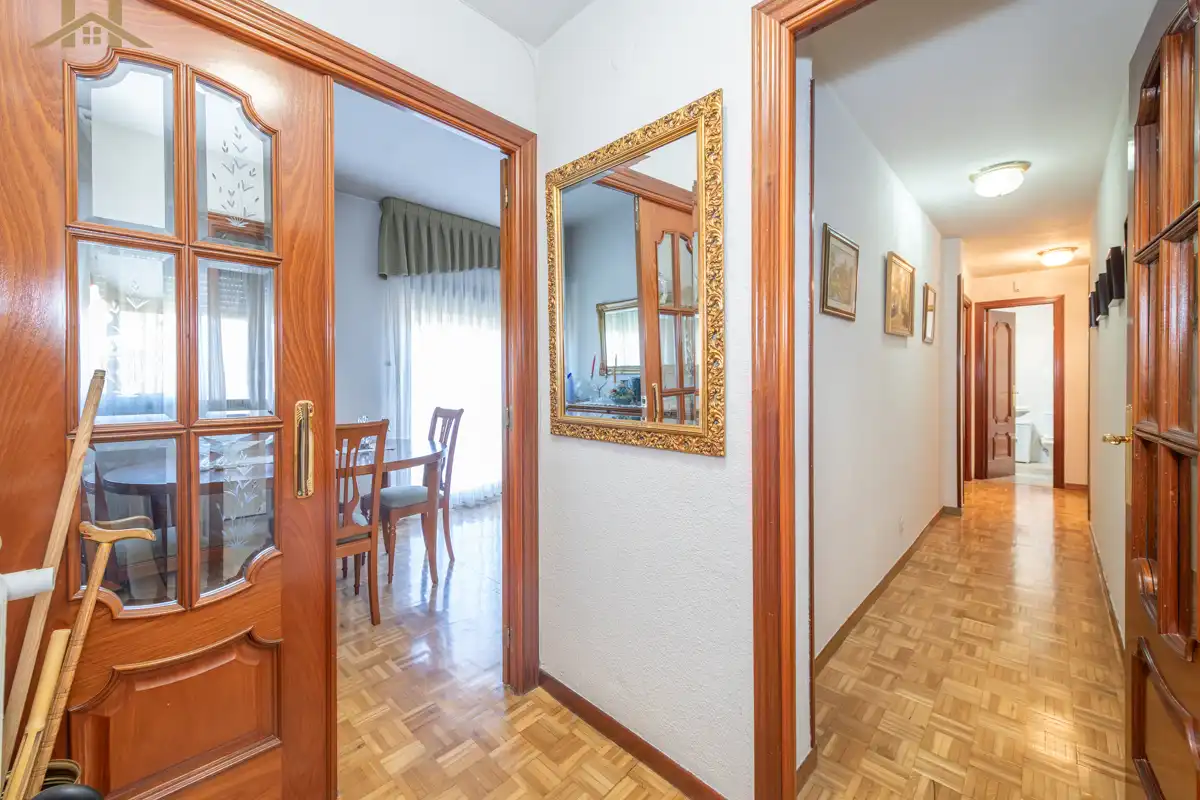 Wohnung zum Verkauf in Madrid mit Klimaanlage, Heizung und Terrasse
