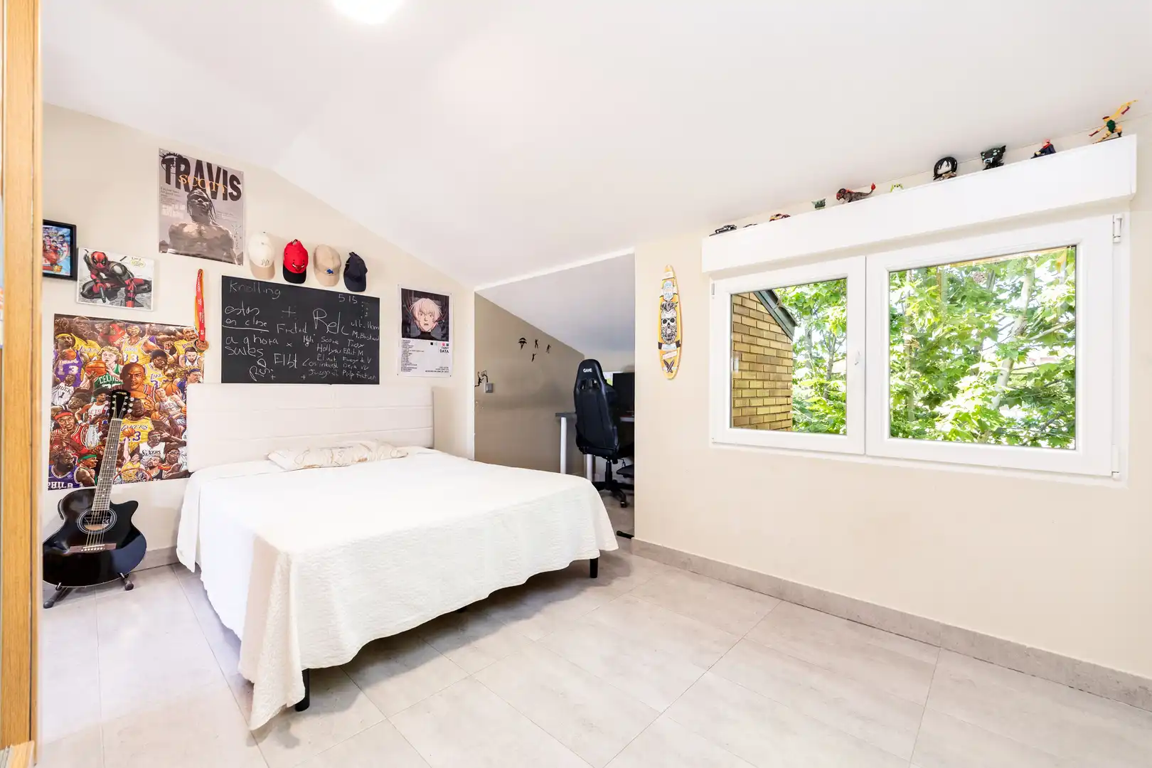 Habitación de Casa adosada en venta en Colmenarejo con Aire acondicionado, Calefacción y Terraza