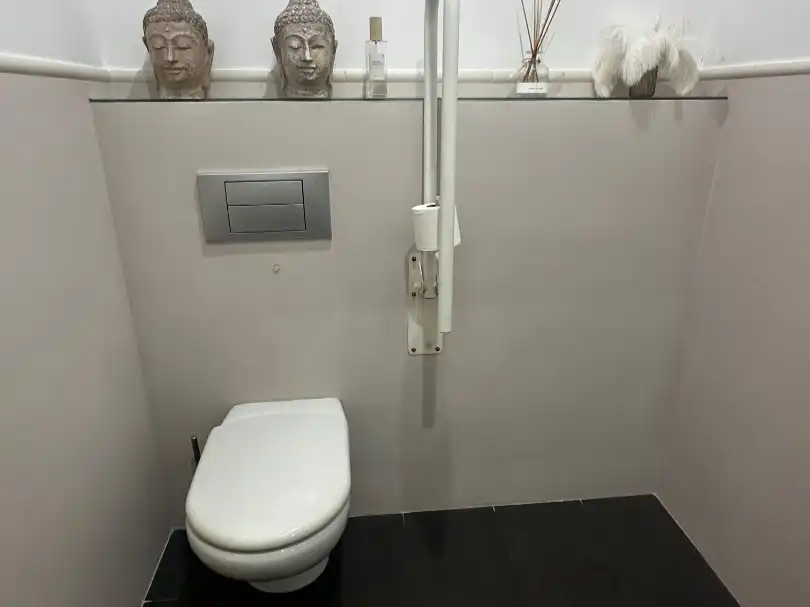 Bathroom of Commercial properties for transfer in Sitges  with Air Conditioner, Heating and Furnished