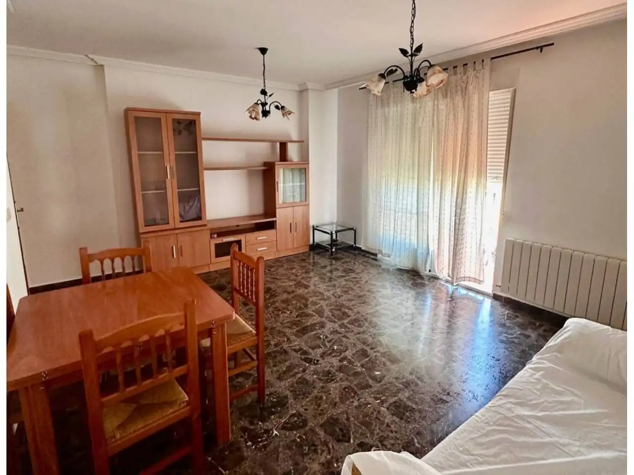 Wohnzimmer von Wohnungen zum Verkauf in  Albacete Capital mit Heizung, Abstellraum und Balkon