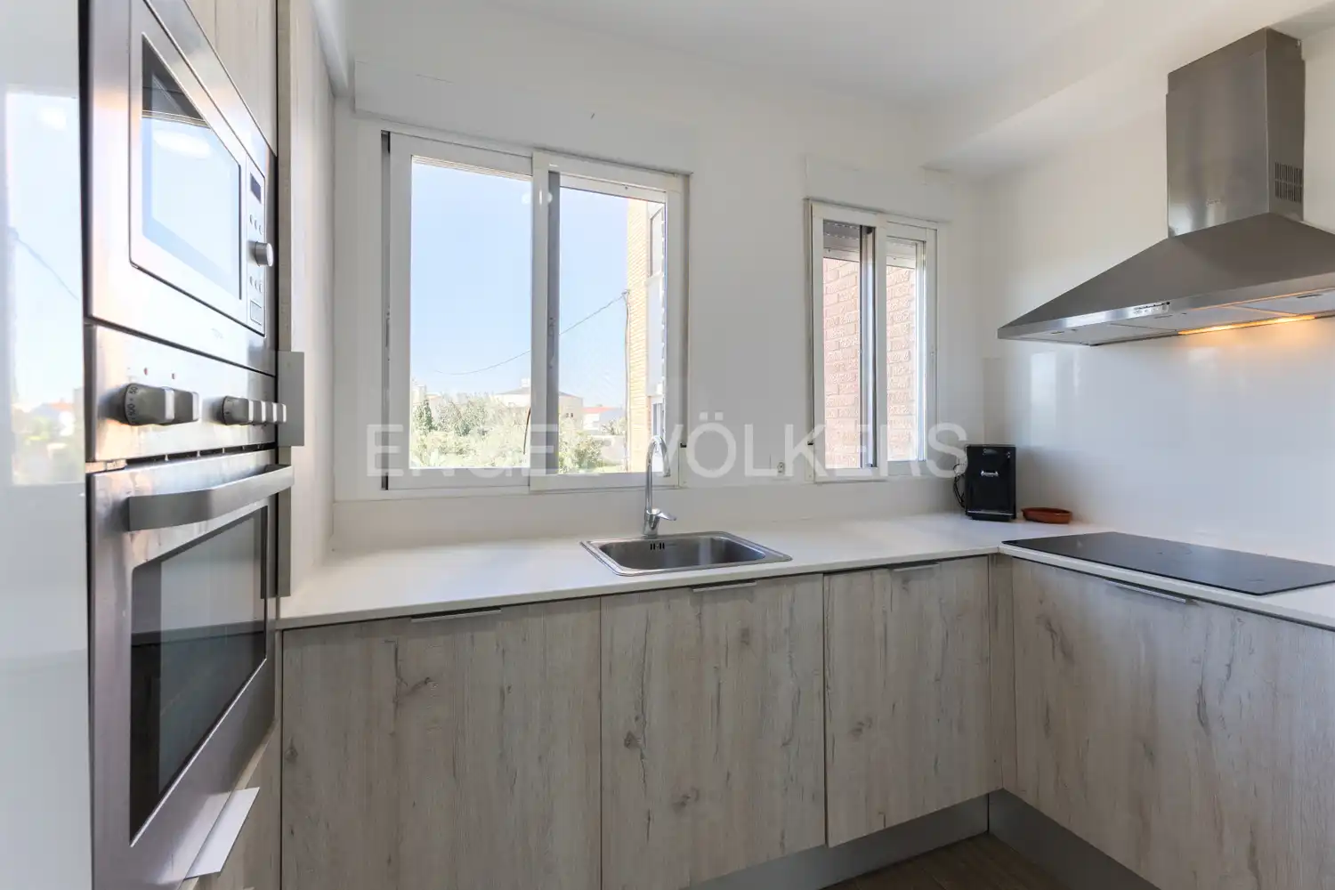 Cuina de Apartament en venda en Sagunto / Sagunt amb Aire condicionat, Calefacció i Terrassa