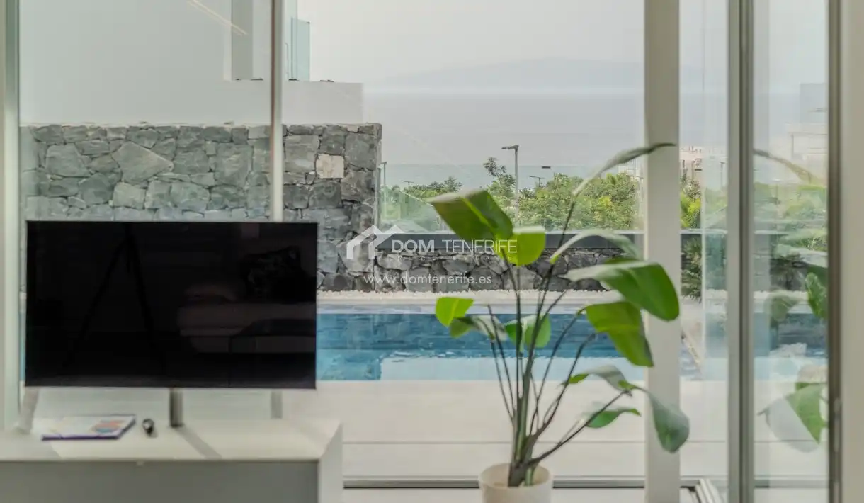 Living room of Houses for sale in Adeje  with Terrace, Storage room and Swimming Pool