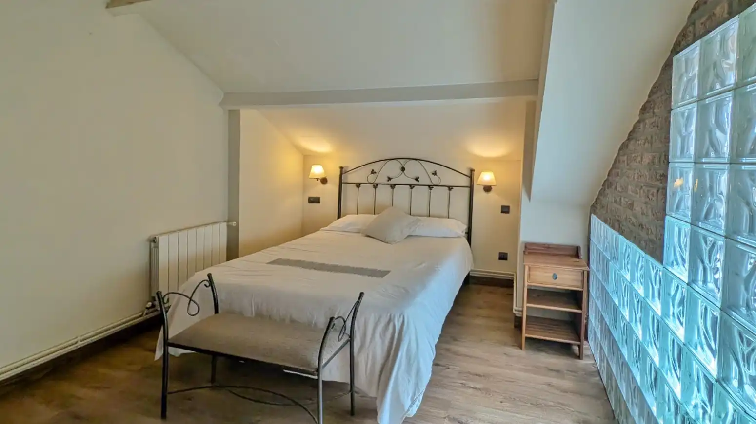 Bedroom of Flat for sale in Miengo  with Heating, Private garden and Parquet flooring