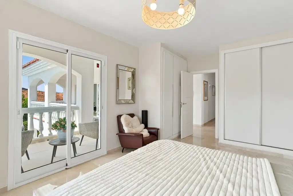 Chalet con piscina en venta en Hipódromo - Cerrado del Águila, imagen 18
