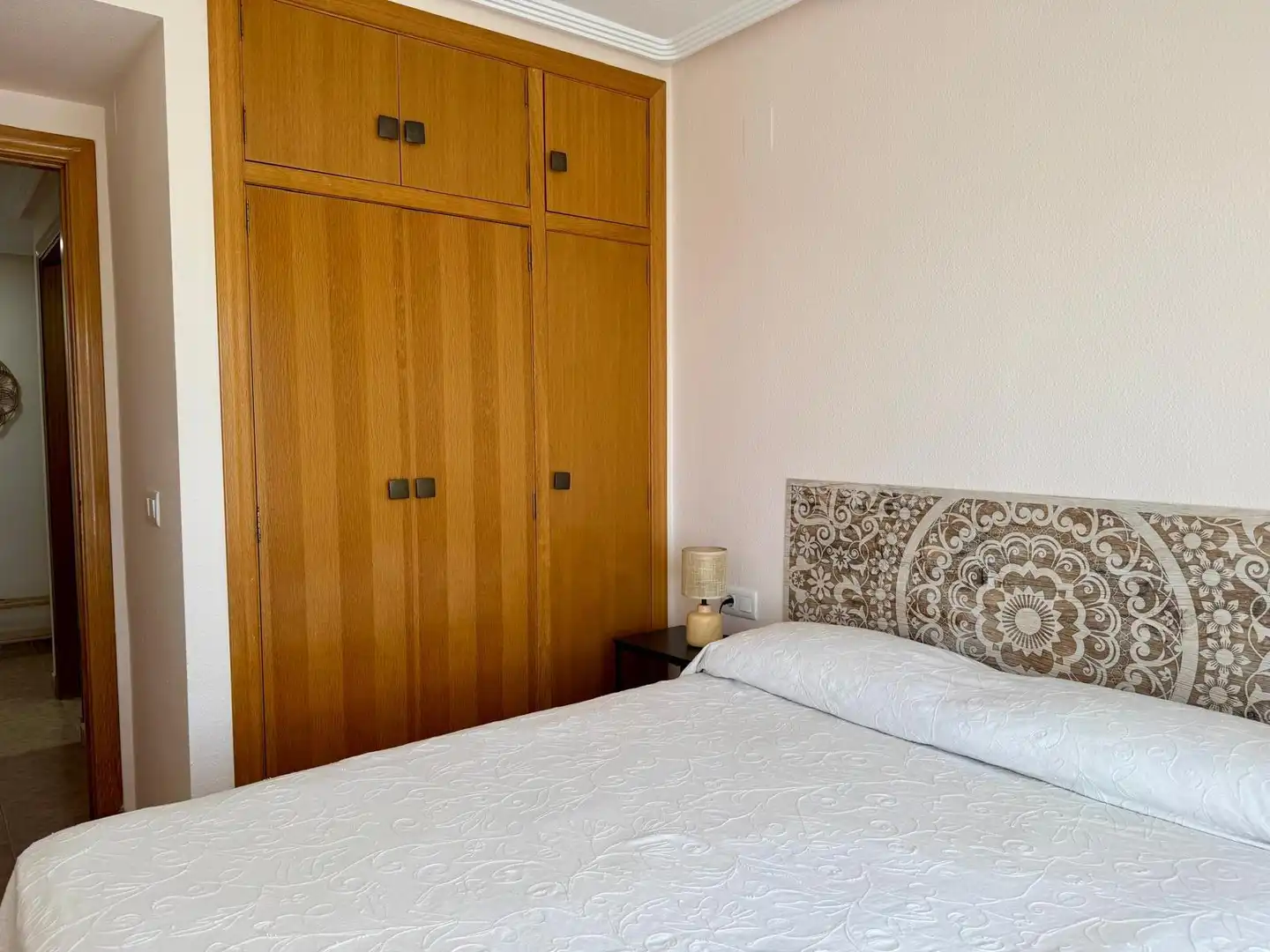 Bedroom of Apartments for rent in Alicante / Alacant  with Air Conditioner, Furnished and Community pool