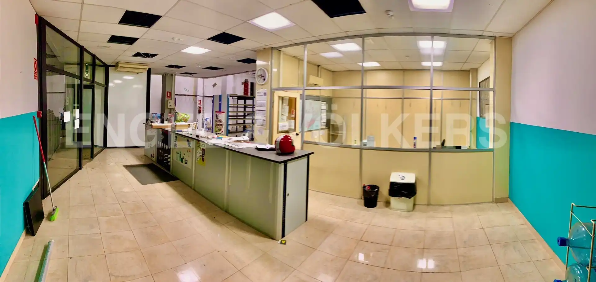 Business premises to rent in Centre