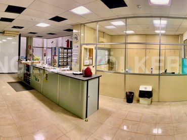 Locale commerciale in affitto a Centre