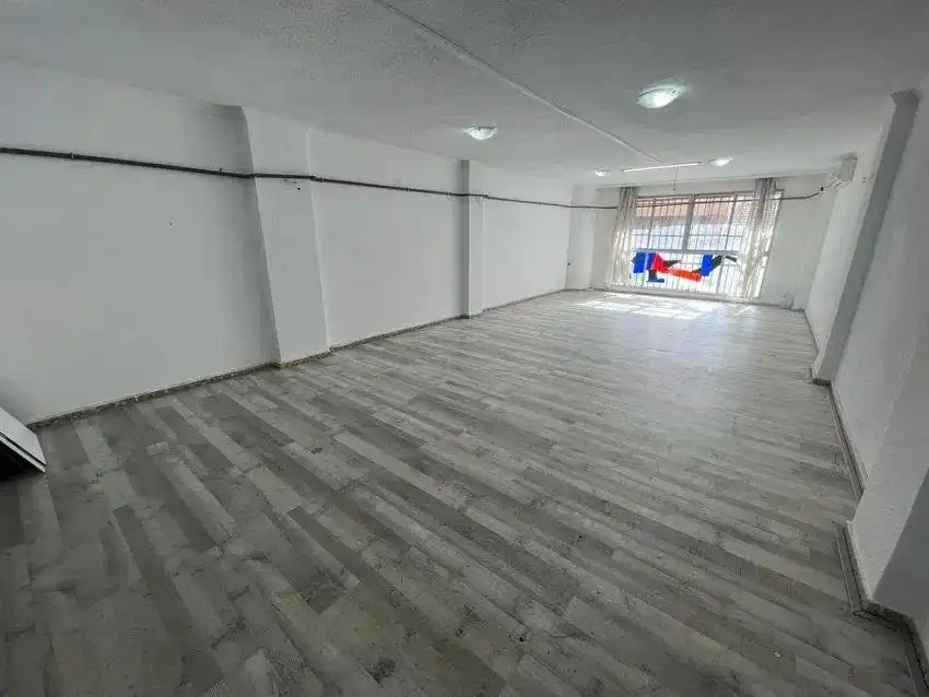 Büro zur Miete in Alicante / Alacant mit Klimaanlage und Heizung