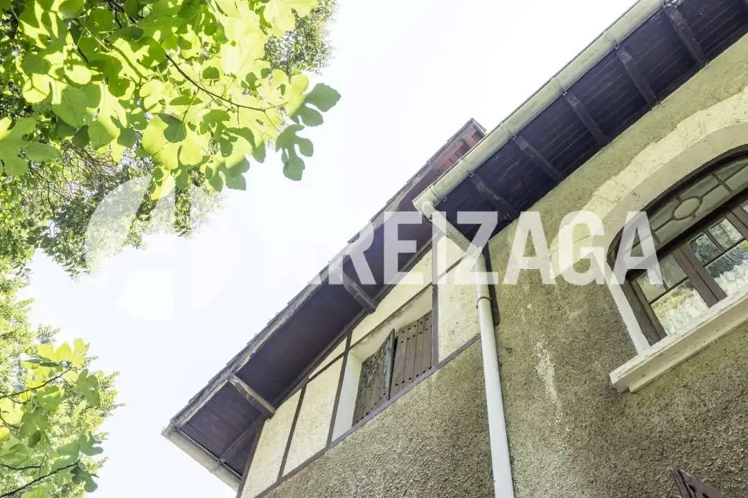 Vista exterior de Casa o xalet en venda en Donostia - San Sebastián  amb Calefacció, Jardí privat i Terrassa
