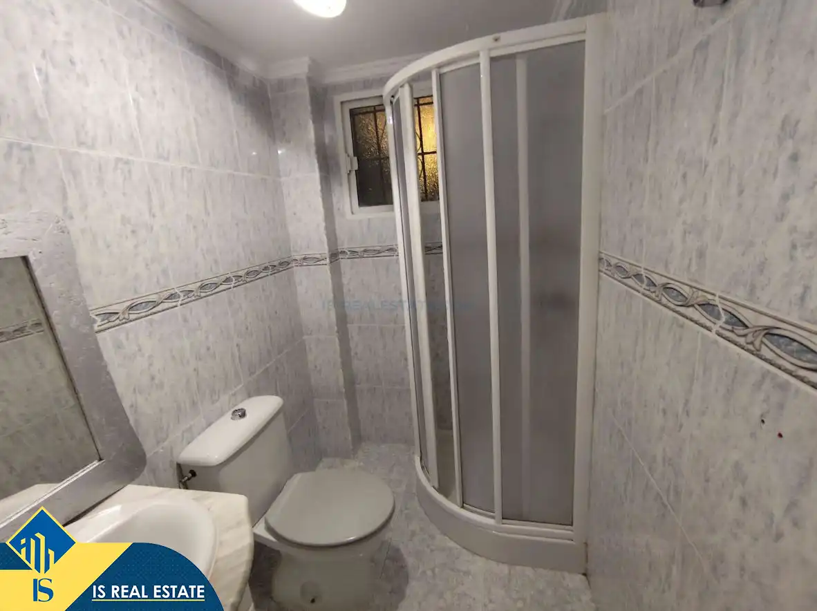 Baño de Apartamento en venta en Torrevieja con Aire acondicionado, Calefacción y Terraza